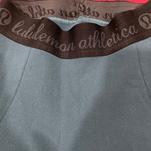 Lululemon dark green leggings - Picture 16 of 16